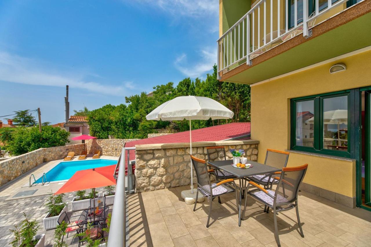 Apartments Jasna Crikvenica Bagian luar foto