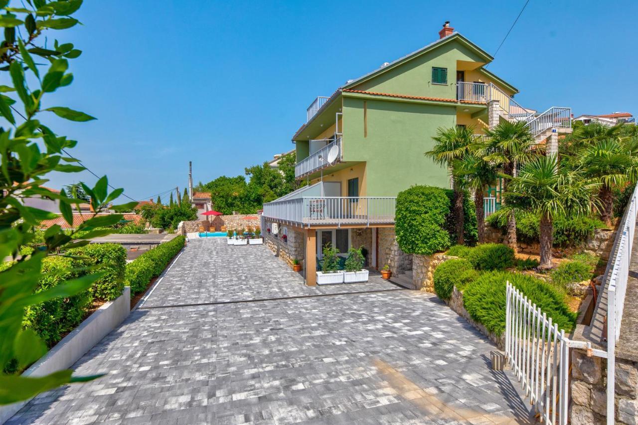 Apartments Jasna Crikvenica Bagian luar foto