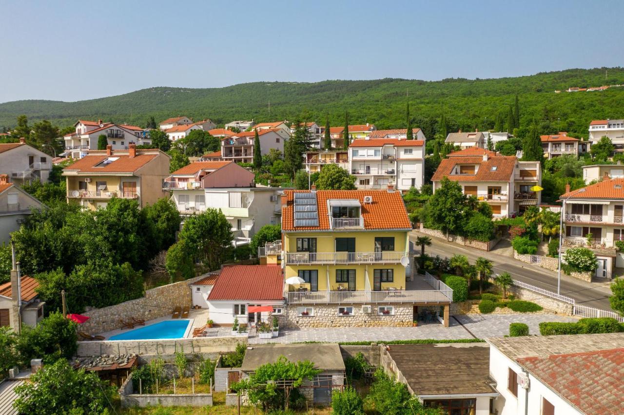 Apartments Jasna Crikvenica Bagian luar foto