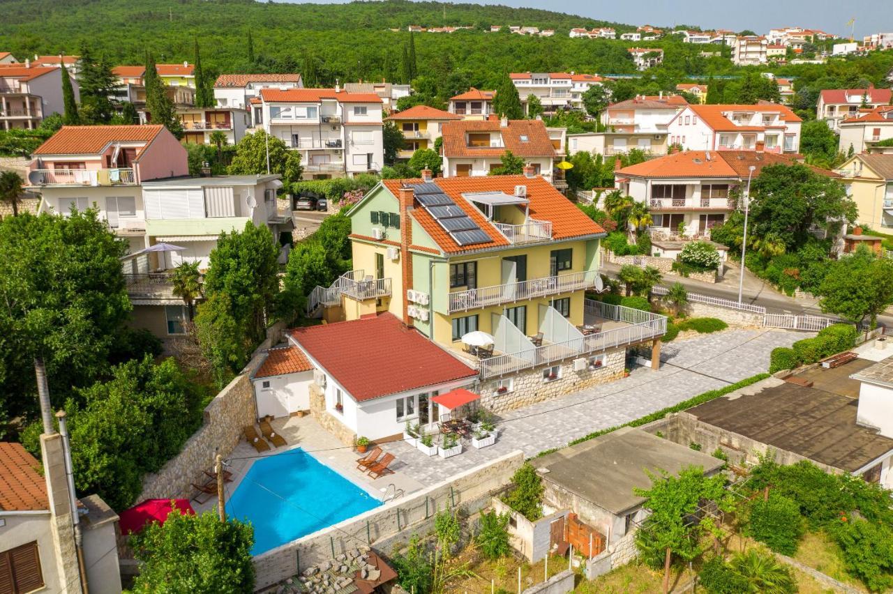 Apartments Jasna Crikvenica Bagian luar foto