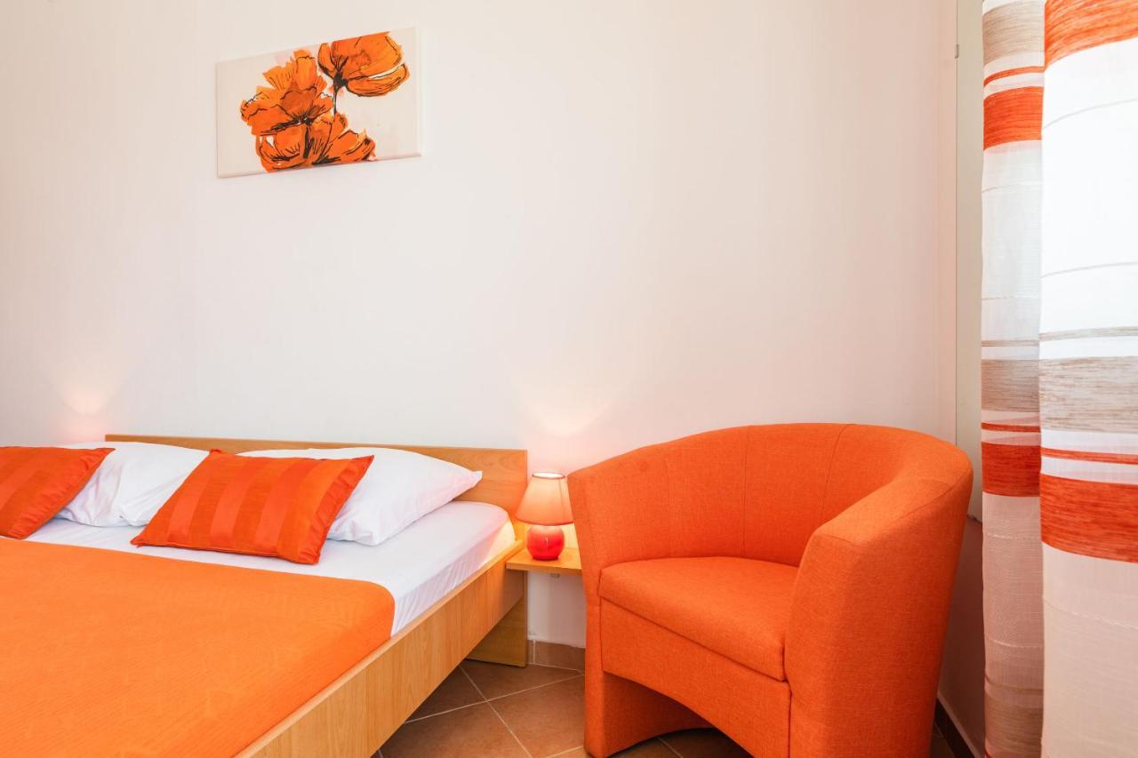 Apartments Jasna Crikvenica Bagian luar foto