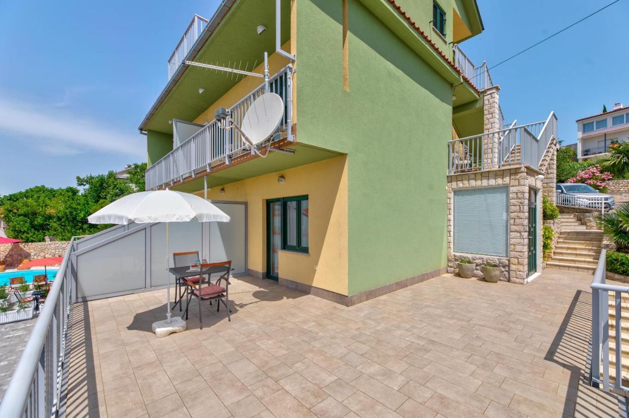 Apartments Jasna Crikvenica Bagian luar foto